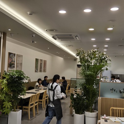 store_image_5