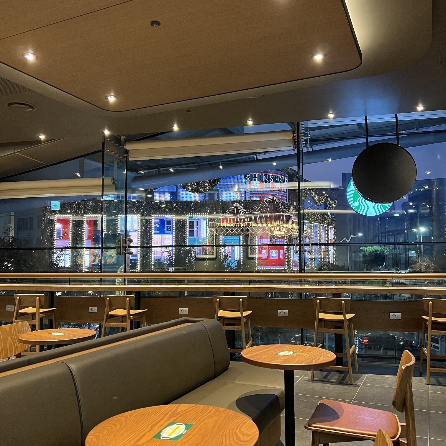 store_image_7