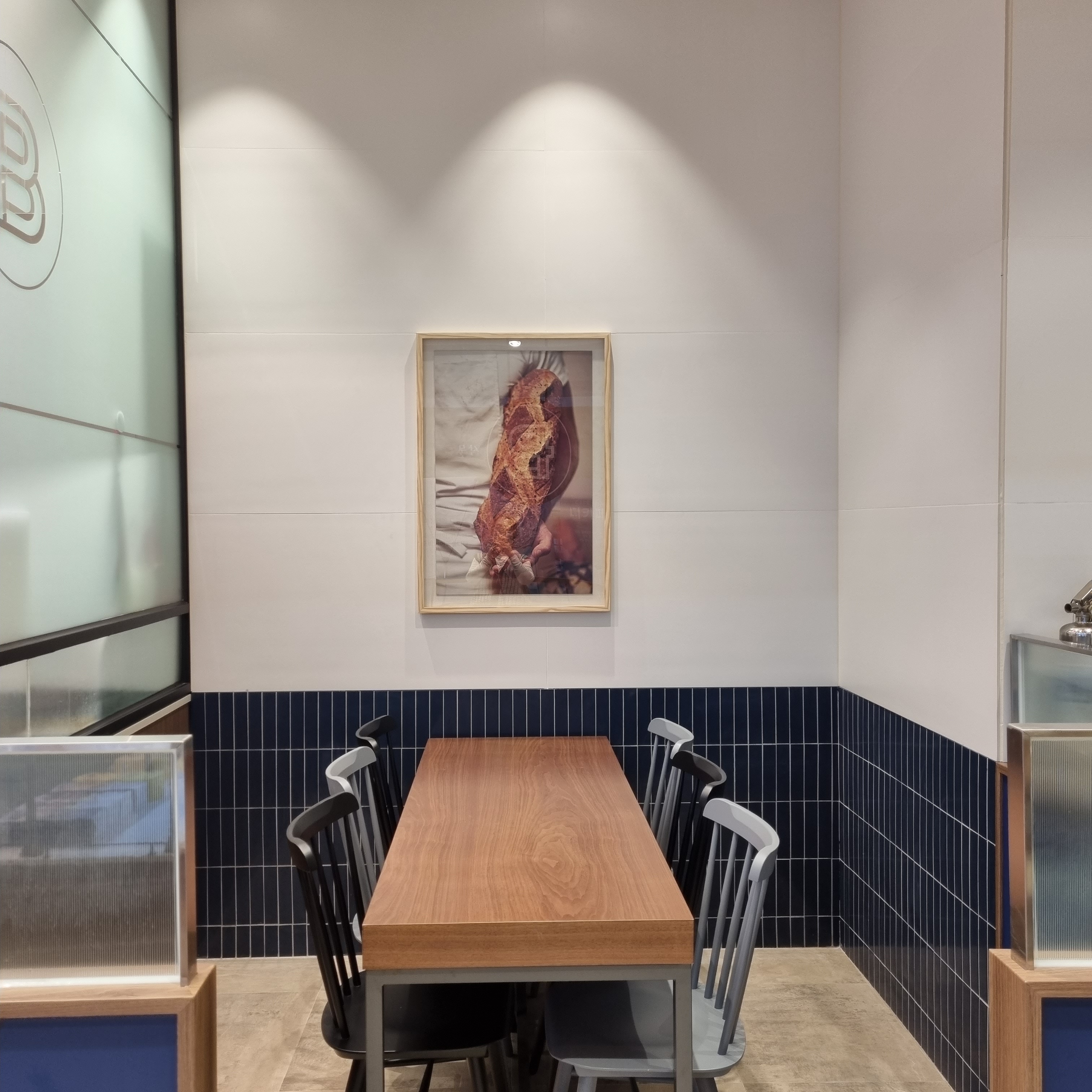store_image_8