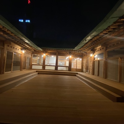 store_image_4