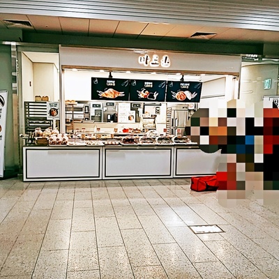 Hot Bread - Samjeon Station_image
