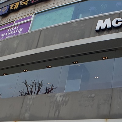 store_image_3