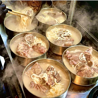 Pyeong-i Dambaek Pork Bone Kalguksu - Seongsu_image