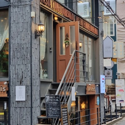 store_image_4