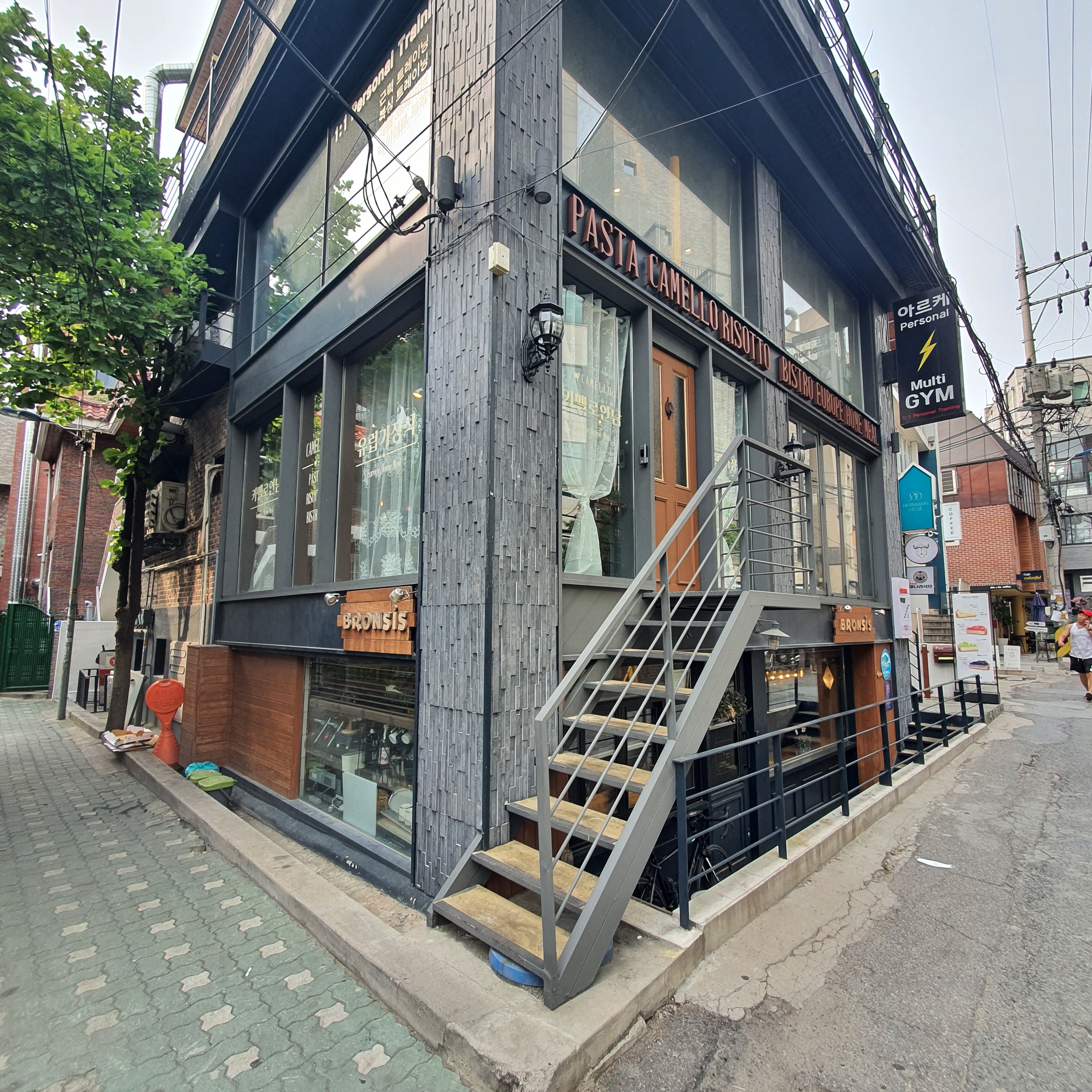 store_image_9