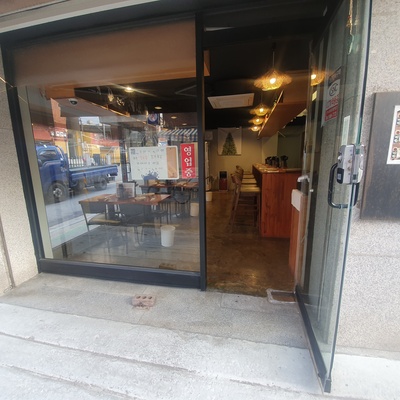 store_image_3