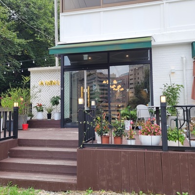 store_image_9