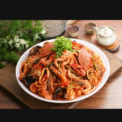 Choegojip Seafood Steamed Dish & Kalguksu_image