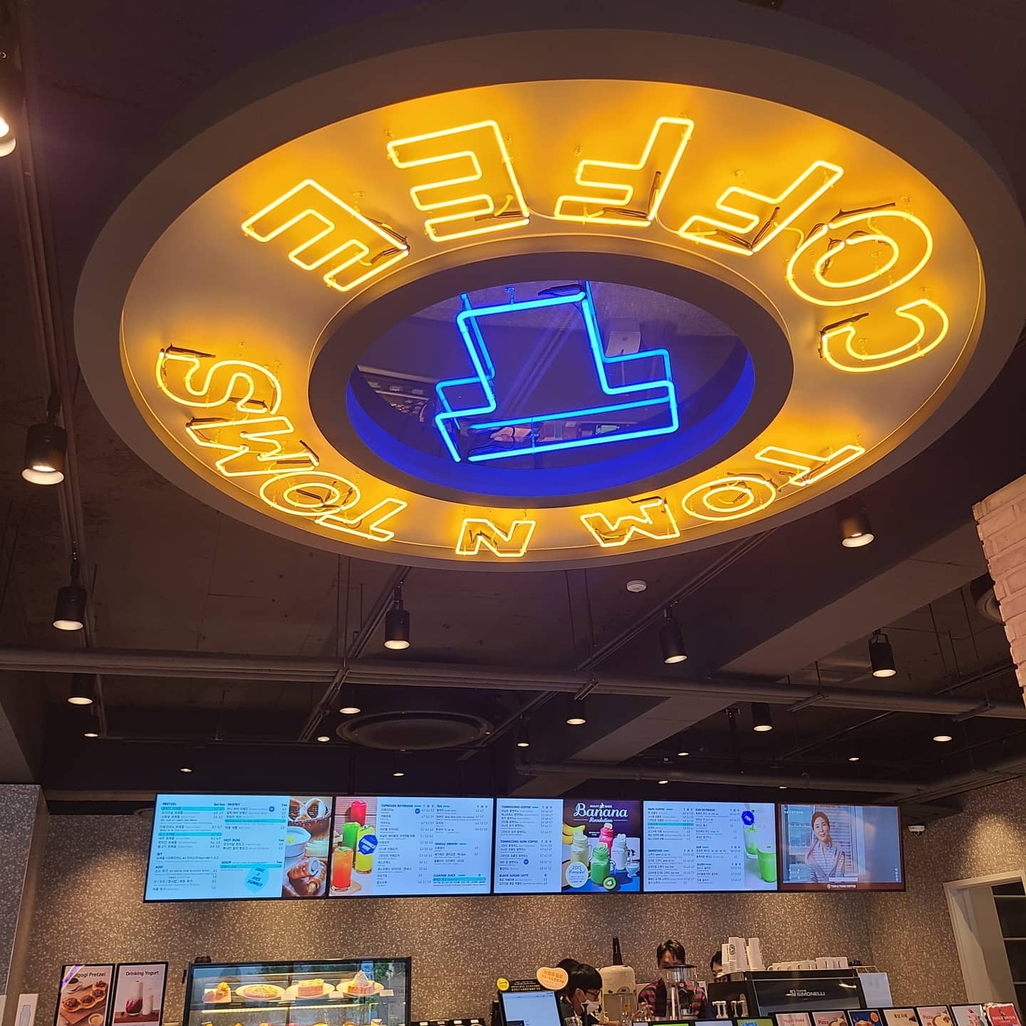 store_image_7