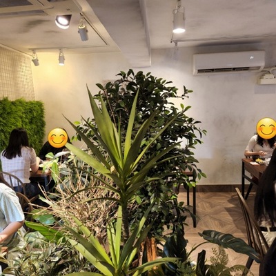 store_image_4