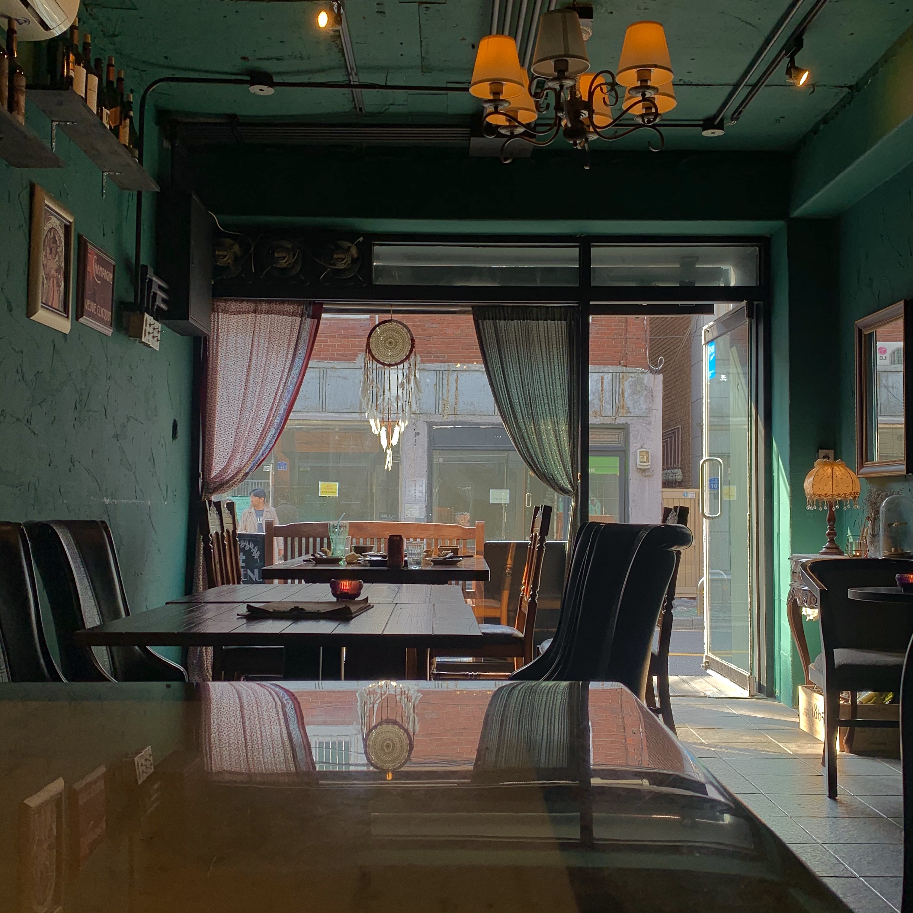 store_image_4