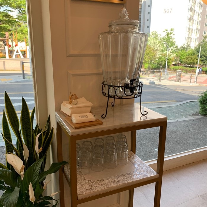 store_image_10