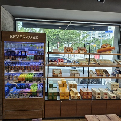 store_image_4
