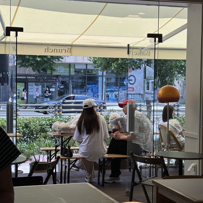 store_image_10