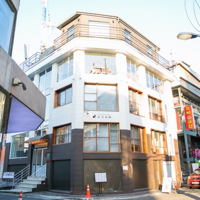 store_image_5