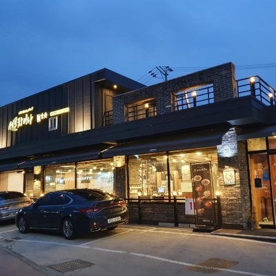 store_image_2
