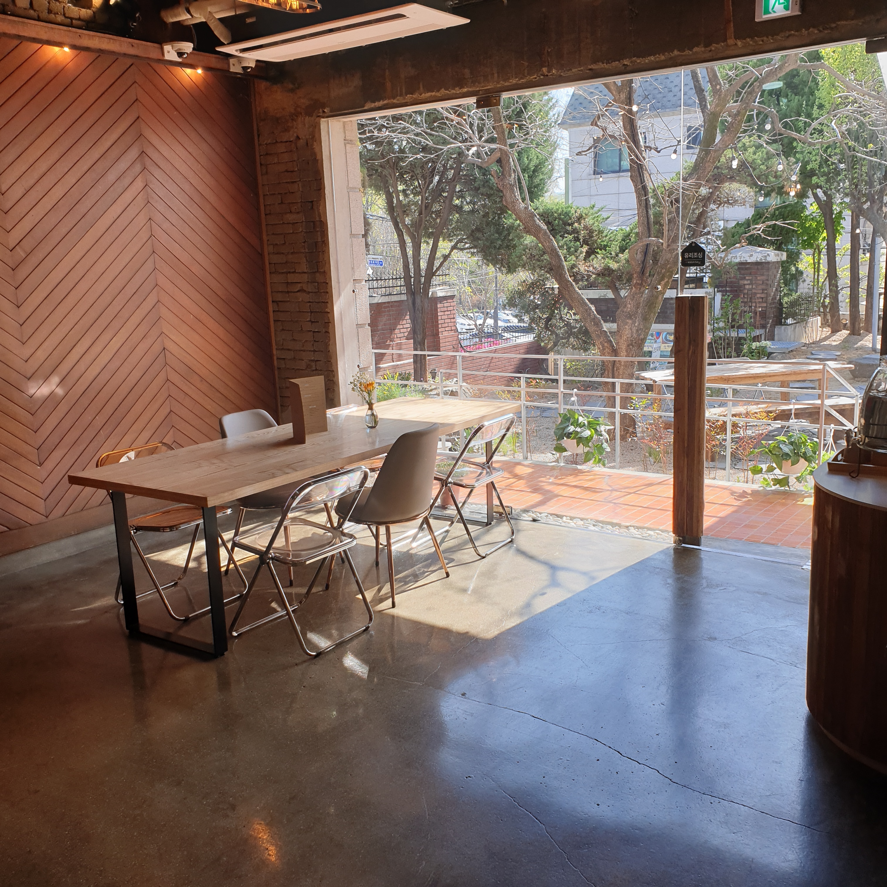 store_image_7