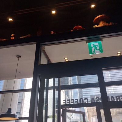 store_image_3