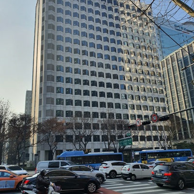store_image_1