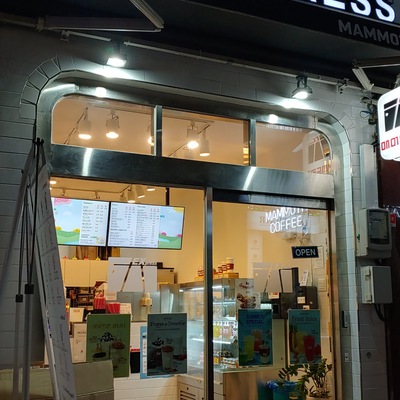 store_image_4