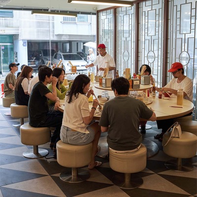 store_image_4