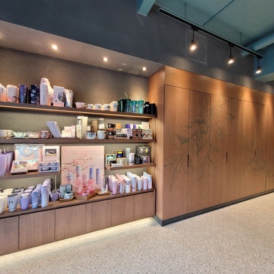 store_image_4