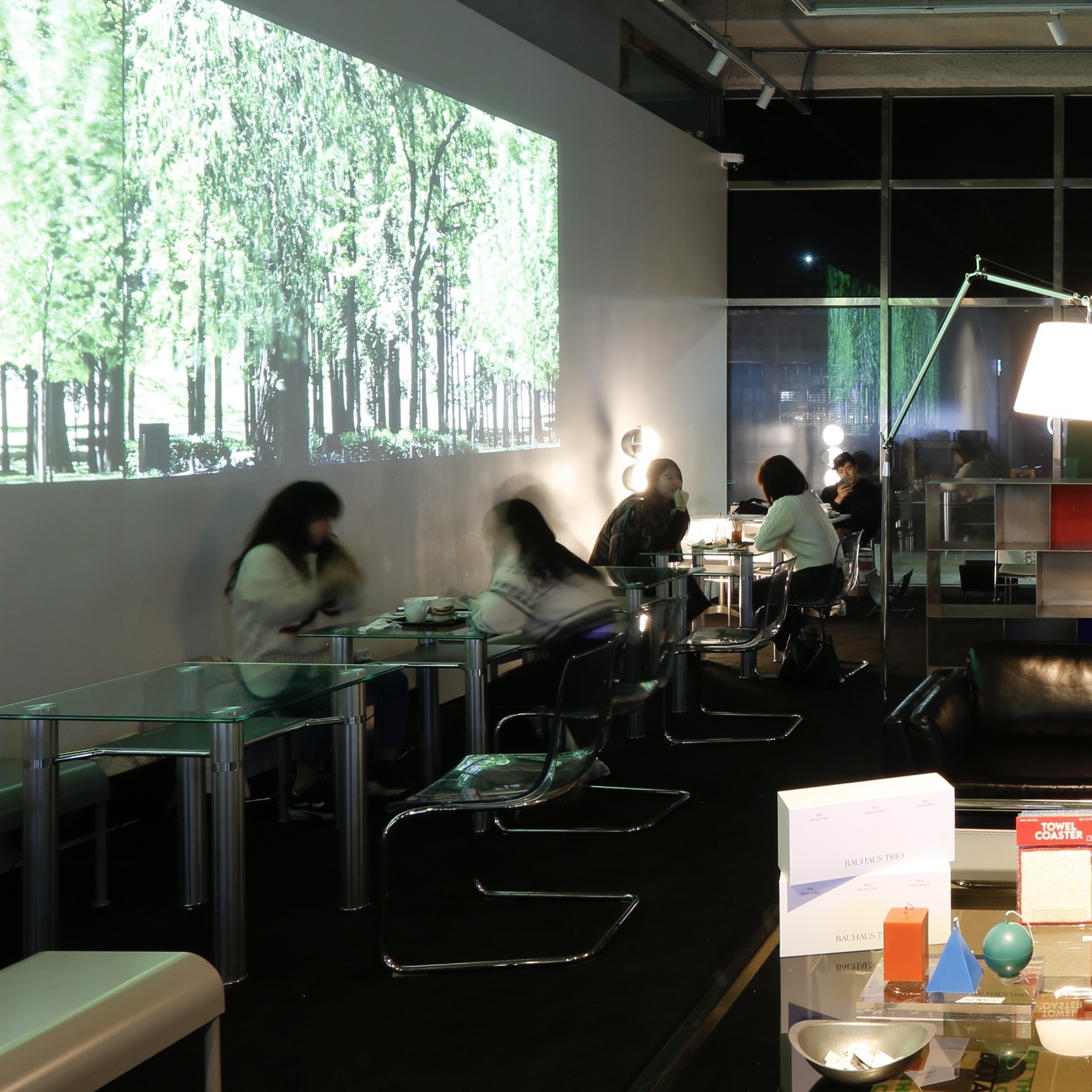 store_image_4