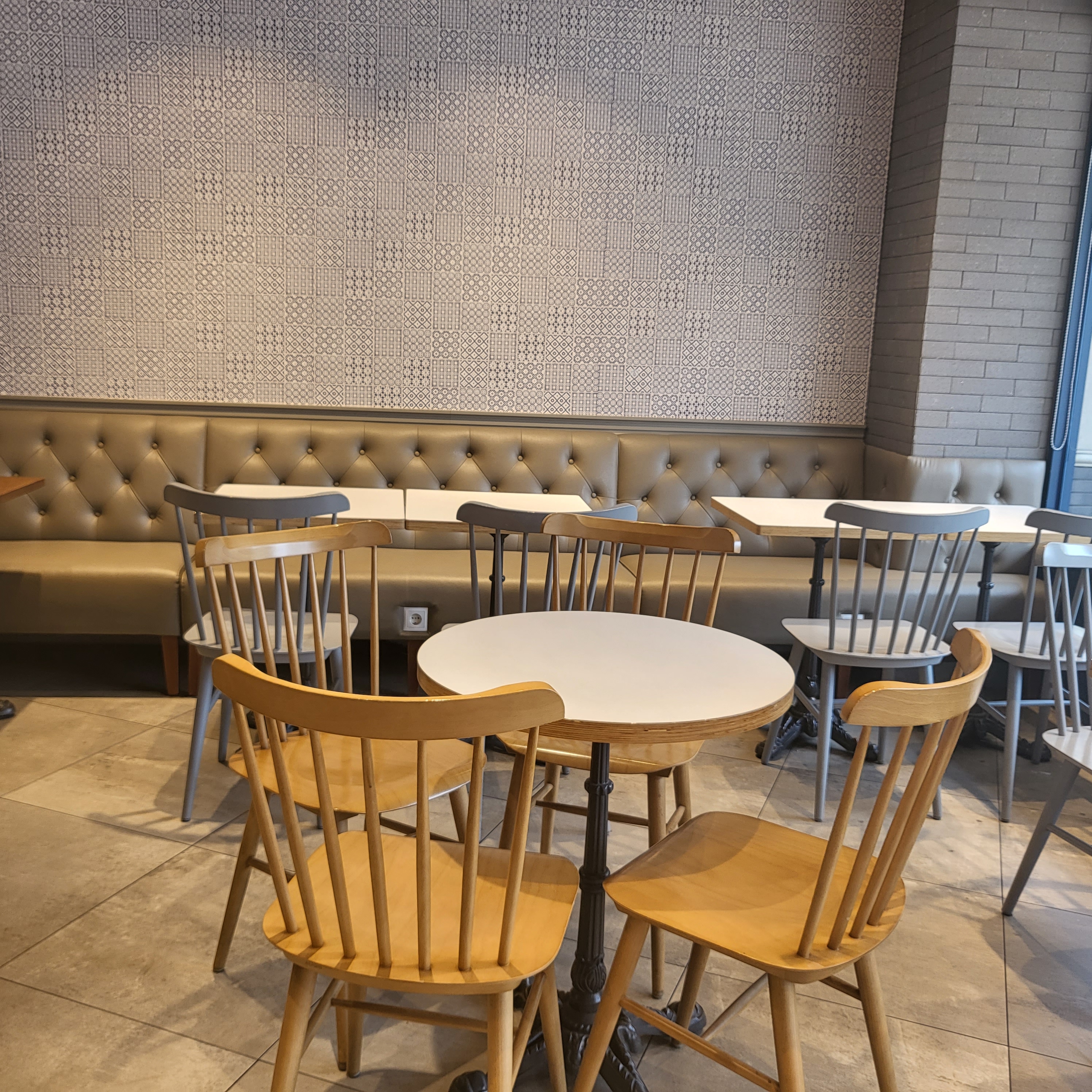 store_image_5