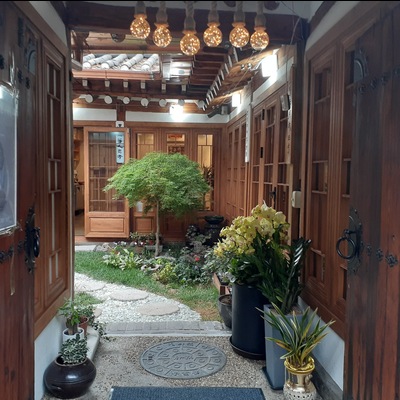 store_image_3