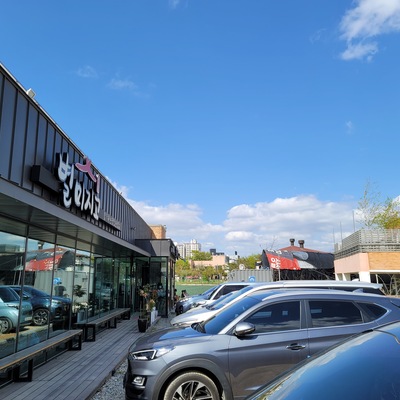 store_image_8