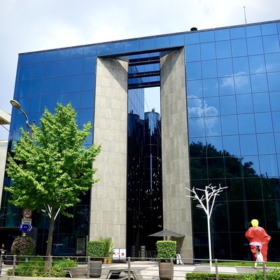 store_image_3