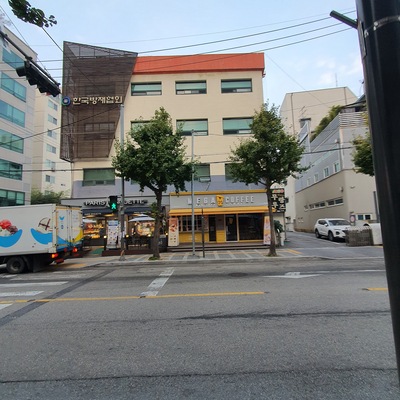 store_image_5