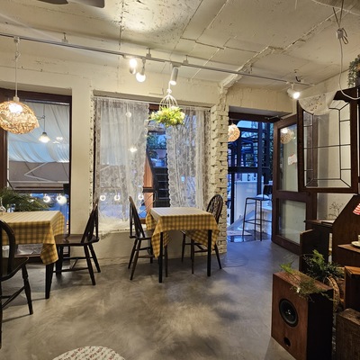 store_image_4