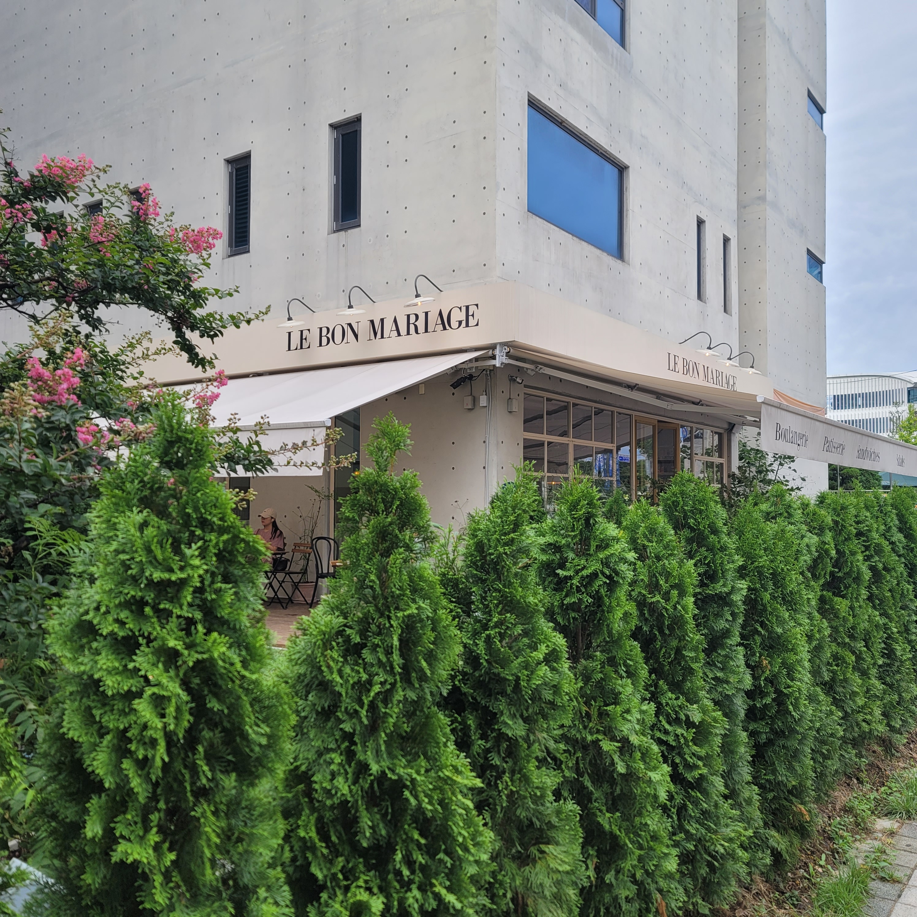 store_image_6