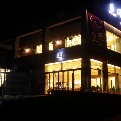 store_image_8