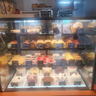 store_image_4