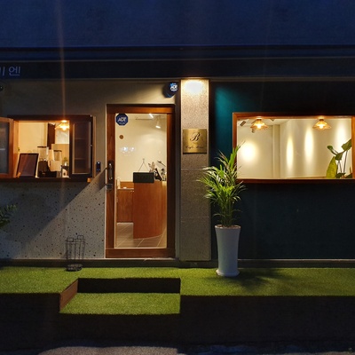 store_image_1