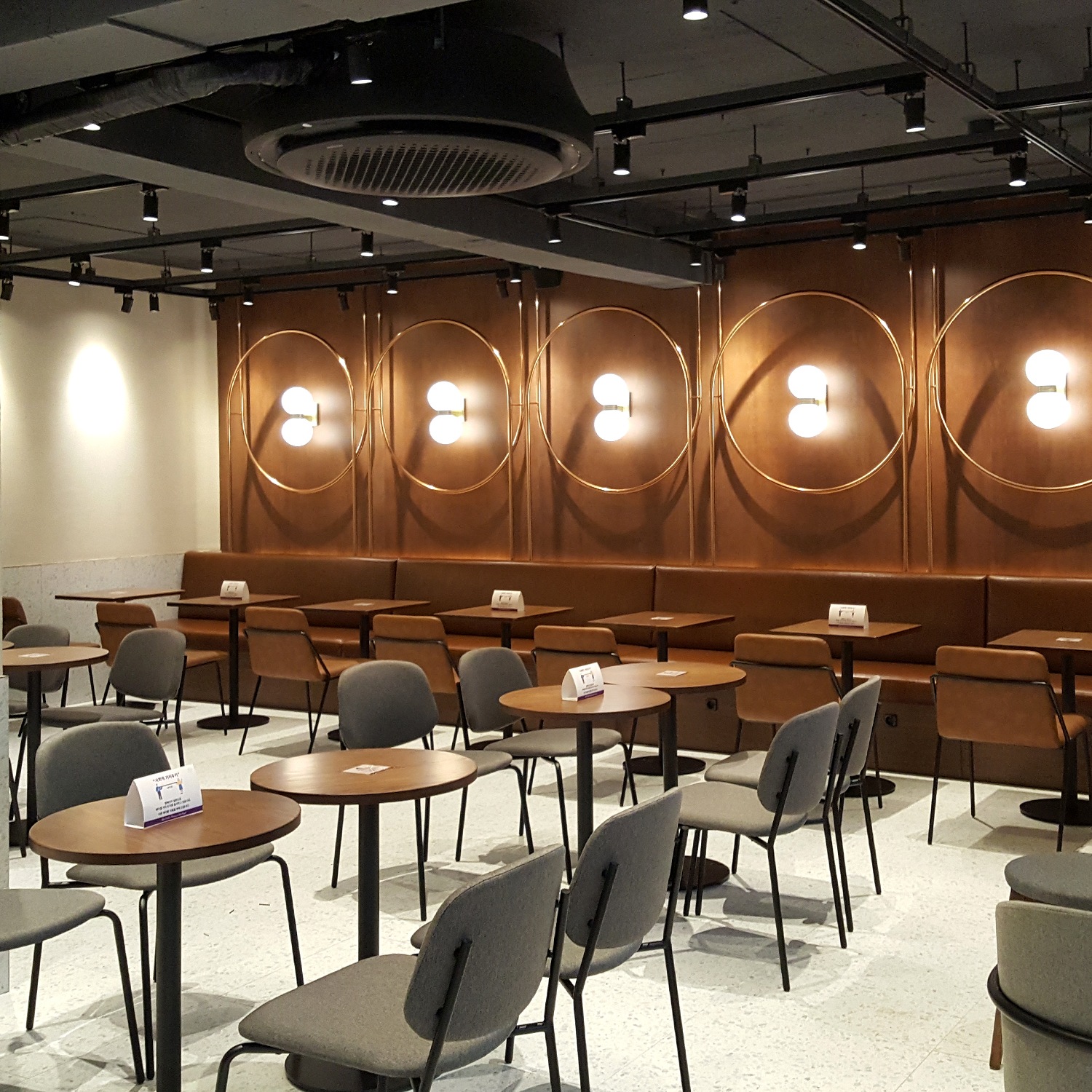 store_image_5
