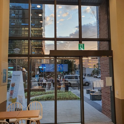 store_image_4