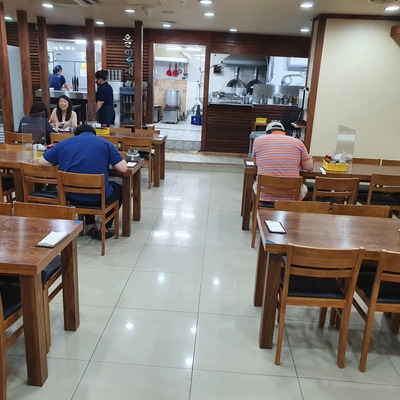 store_image_4