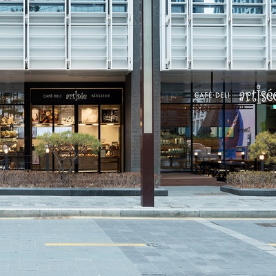 store_image_2