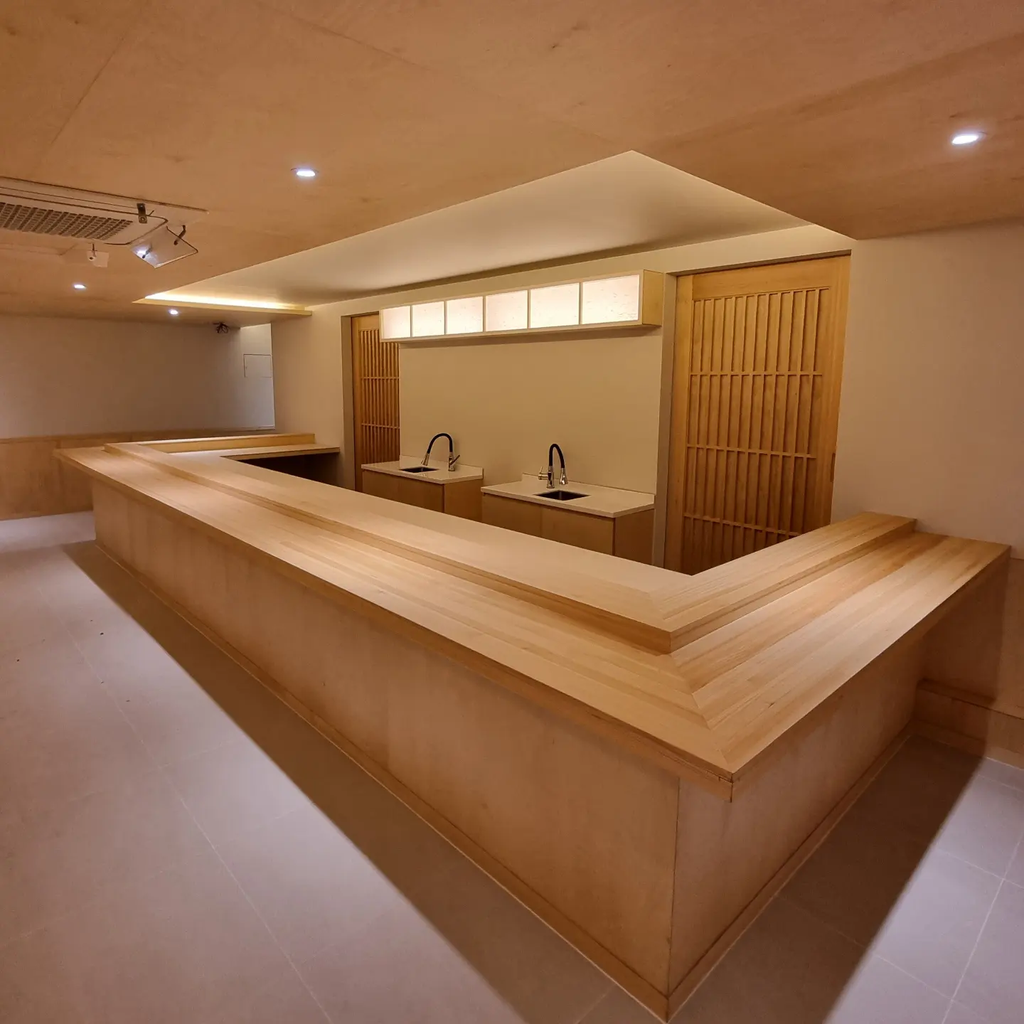 store_image_10