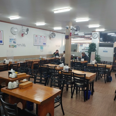 store_image_4