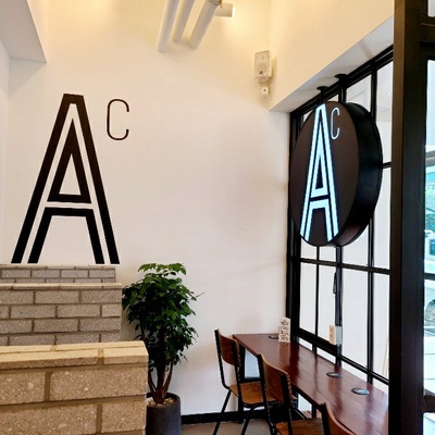 store_image_4