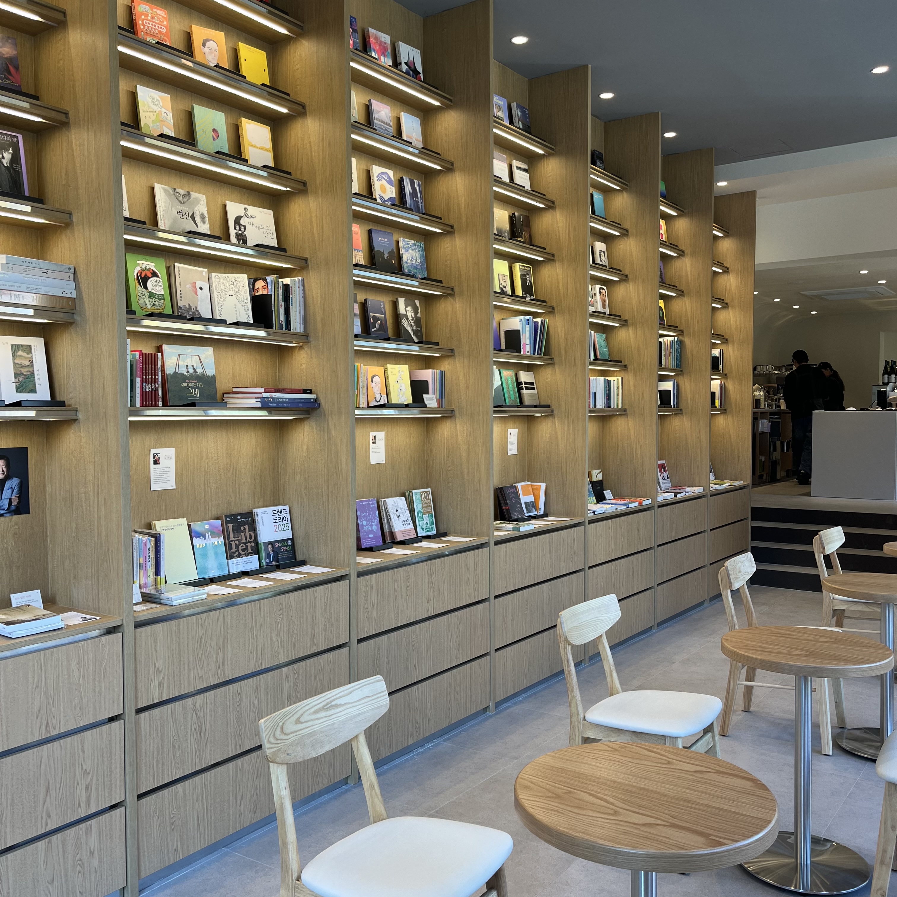 store_image_3