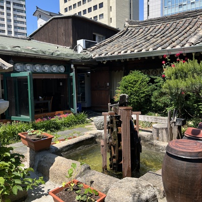 store_image_1