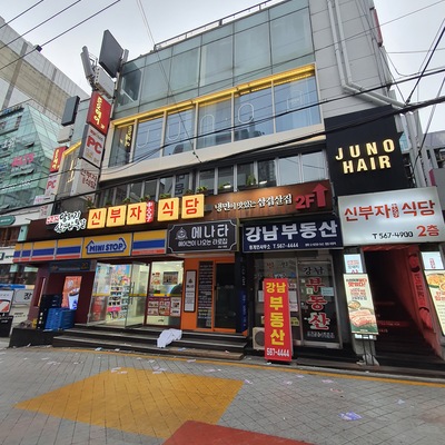 store_image_3