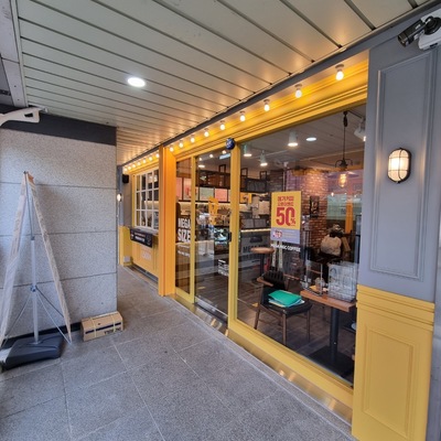 store_image_2