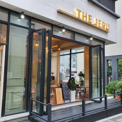 store_image_1