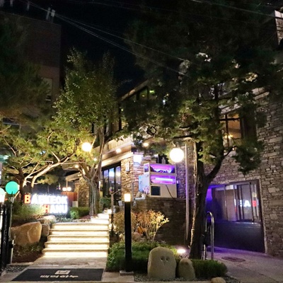 store_image_3